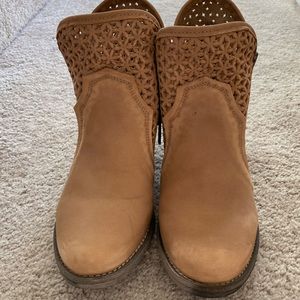 Real leather Circle G short boots/ booties 9.5 Tan